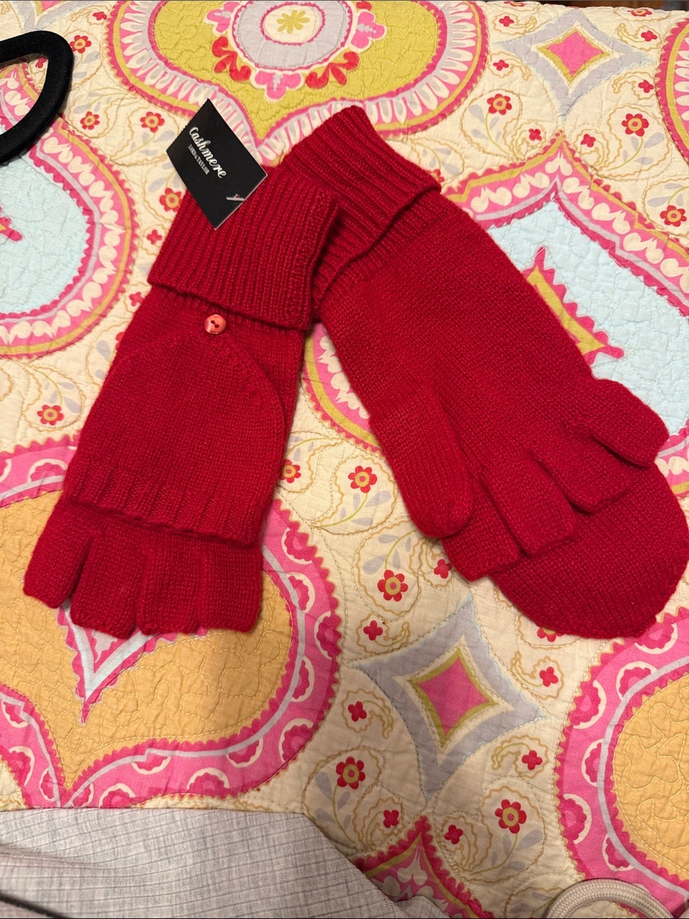 Lord & Taylor Red Convertible Knit Mittens